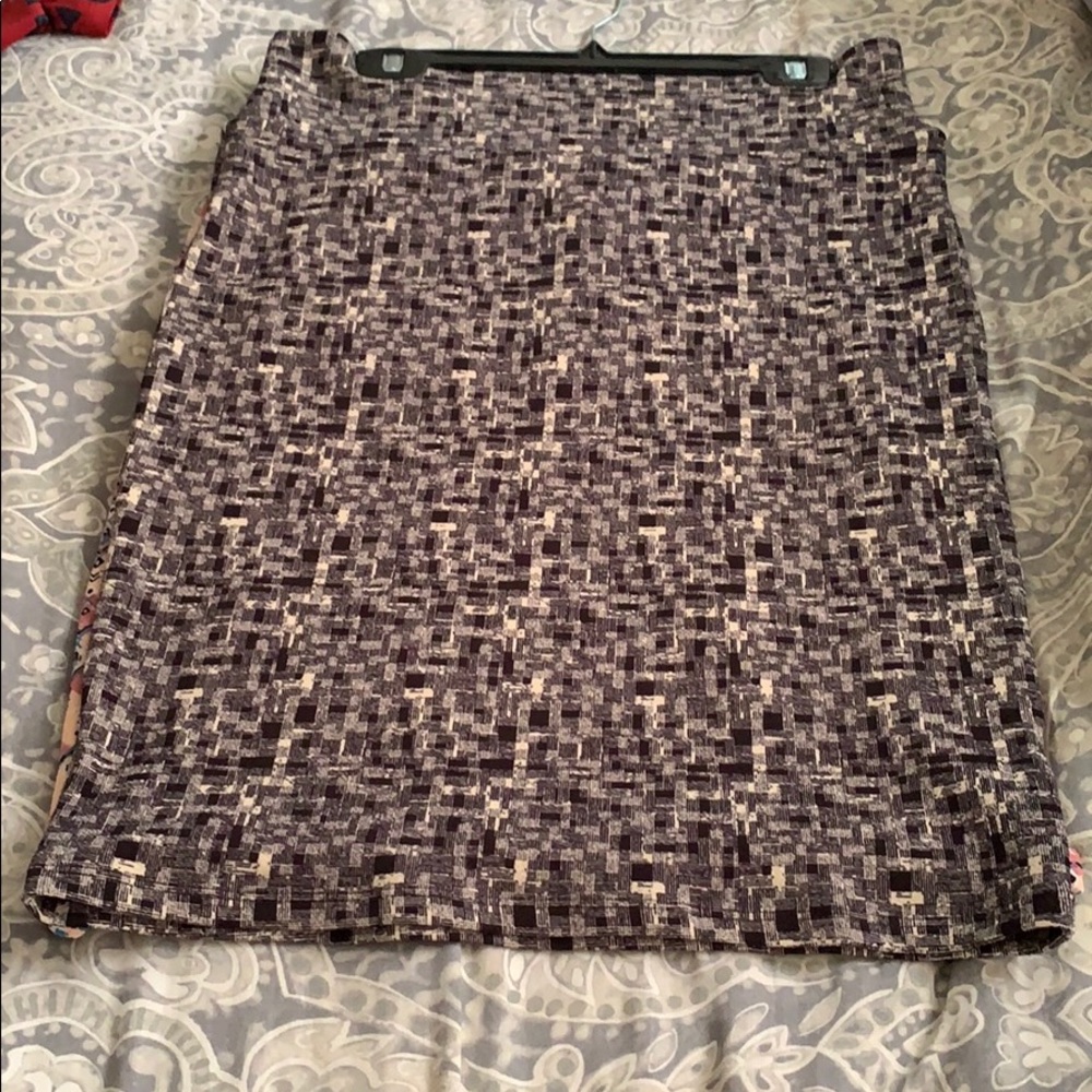 🌷LulaRoe Cassie Skirt